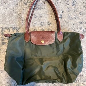 Longchamp Le Pliage Medium Olive Green NWT